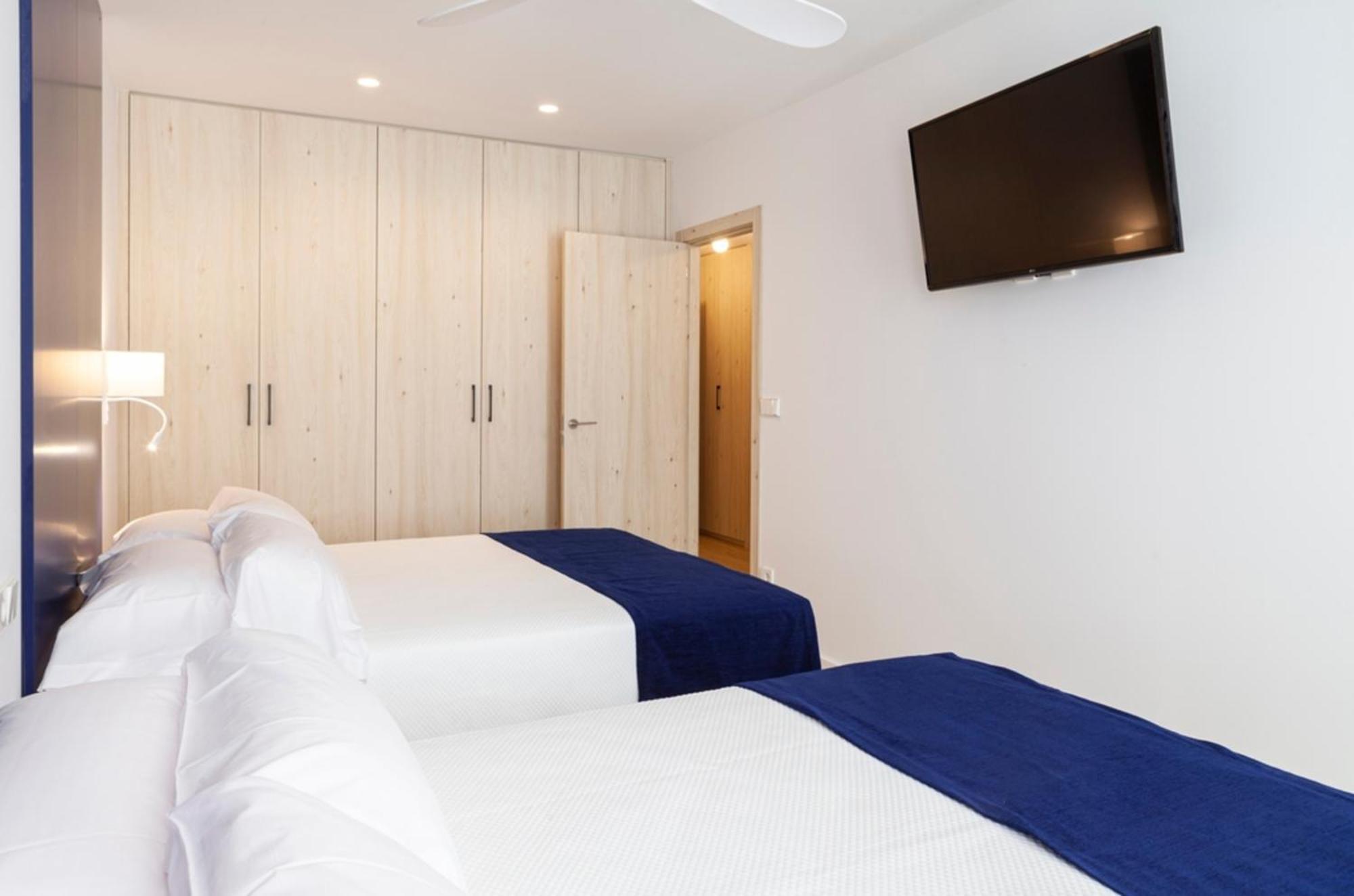 Apartamentos Mayal Con Piscina Benidorm Room photo